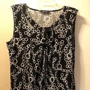 Beautiful Sleeveless XL Nine West Top!